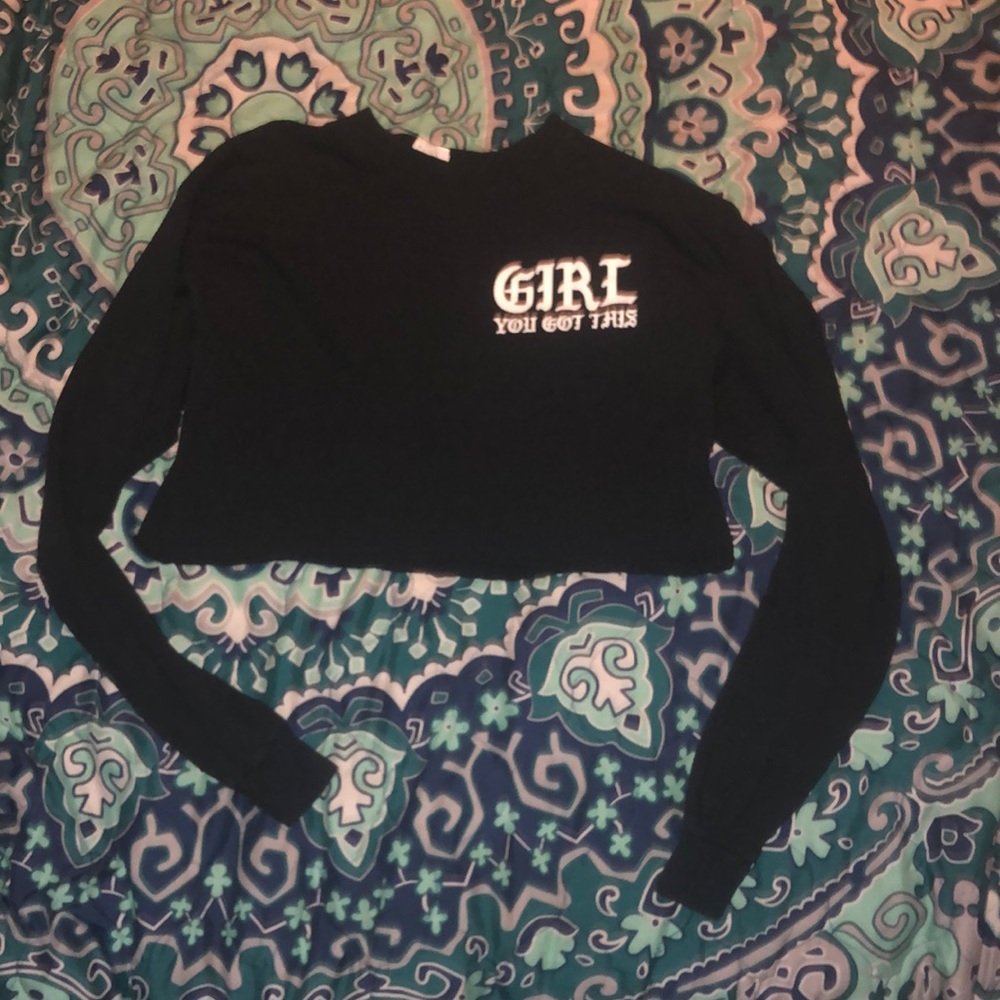 Black long sleeve crop top size women’s medium